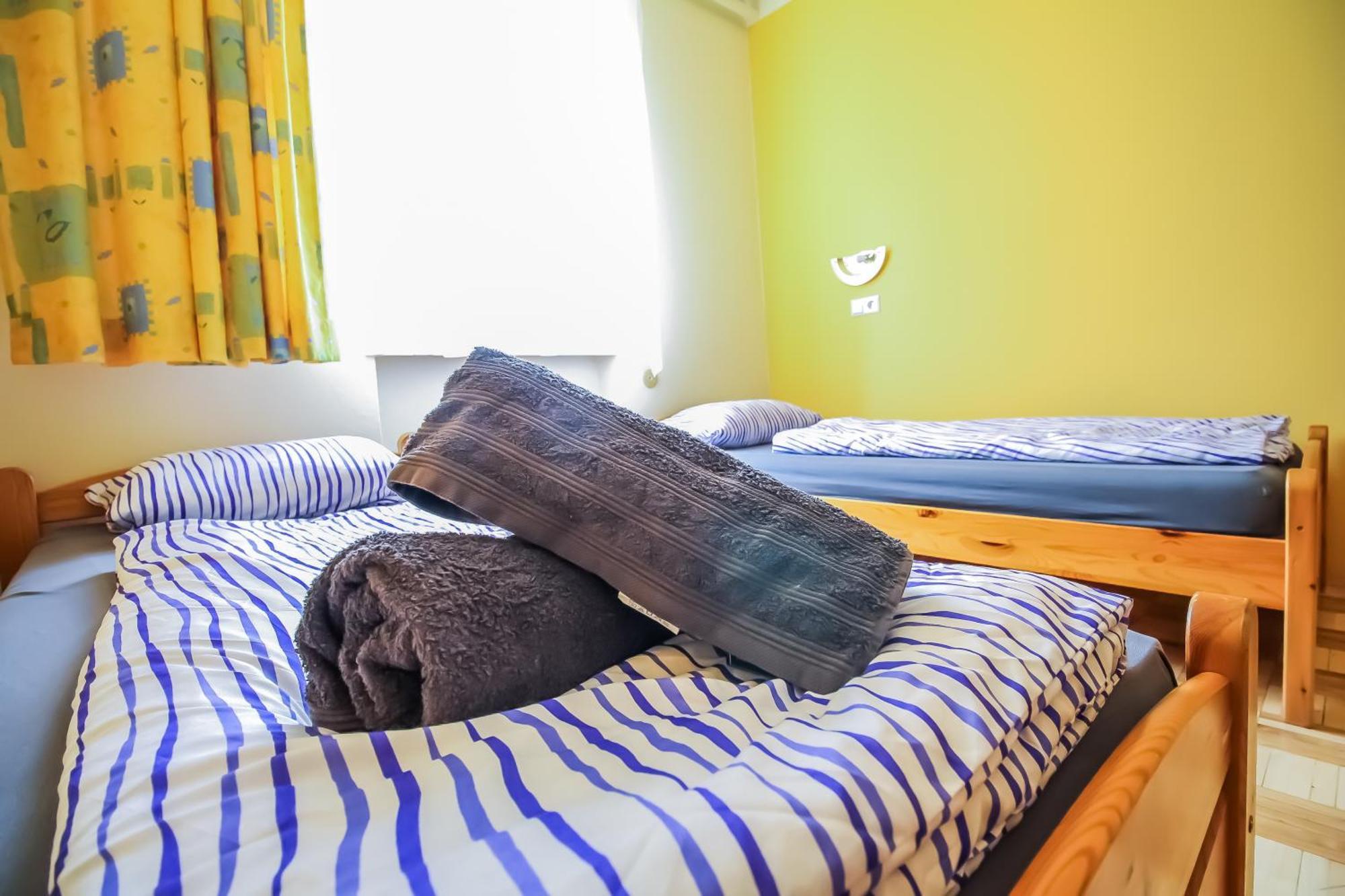 Cozy Rooms - U3 Hutteldorferstrasse Wiedeń Zewnętrze zdjęcie