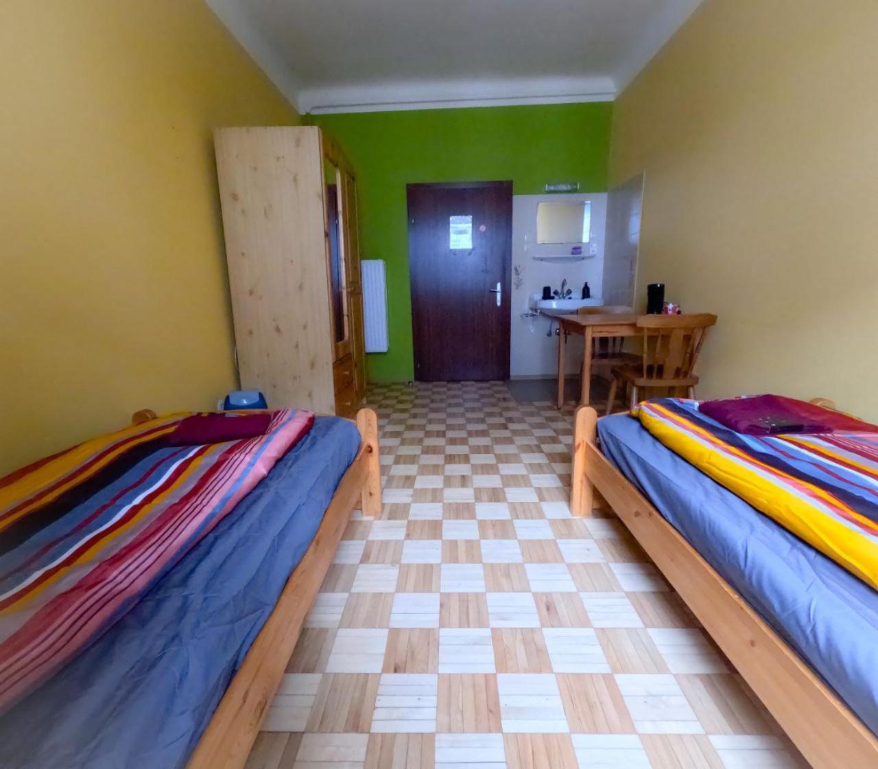 Cozy Rooms - U3 Hutteldorferstrasse Wiedeń Zewnętrze zdjęcie