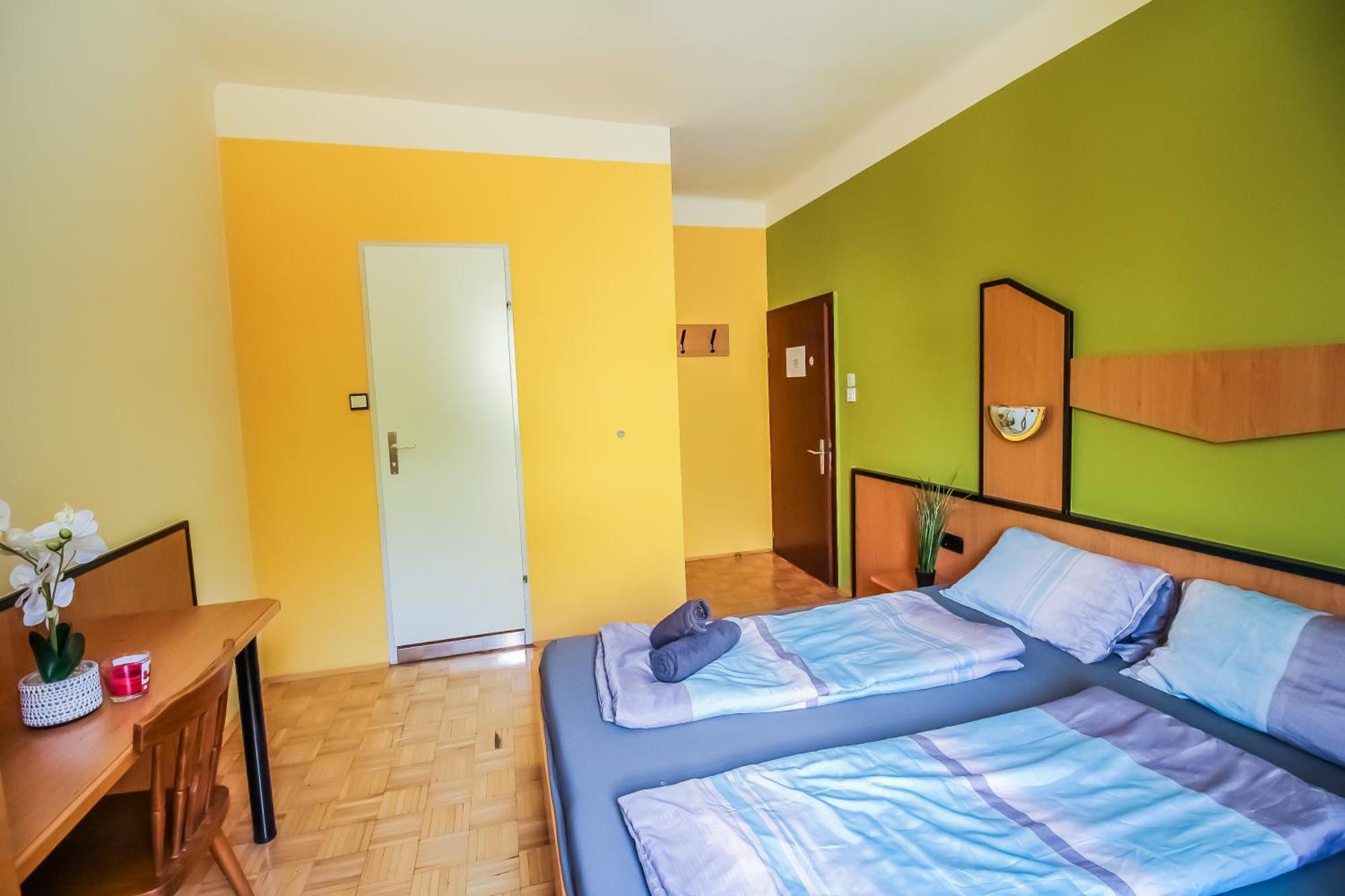 Cozy Rooms - U3 Hutteldorferstrasse Wiedeń Zewnętrze zdjęcie