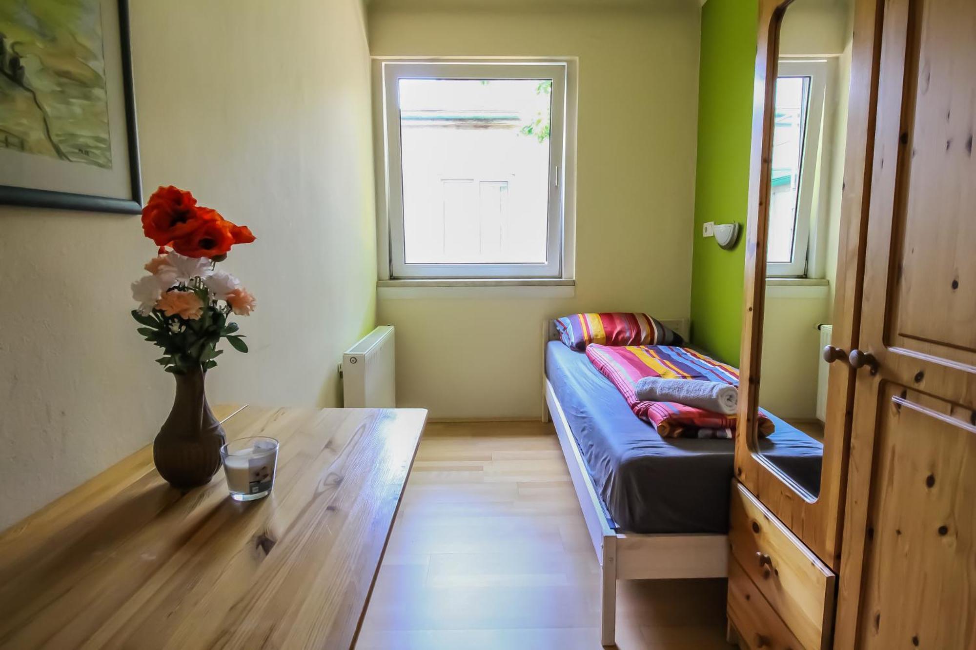 Cozy Rooms - U3 Hutteldorferstrasse Wiedeń Zewnętrze zdjęcie
